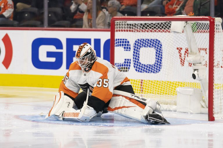 Philadelphia Flyers on X: It'll be back-to-back hometown starts for the  Flyers netminders. Carter Hart will start on Wednesday in Edmonton while  Martin Jones will be between the pipes on Thursday in
