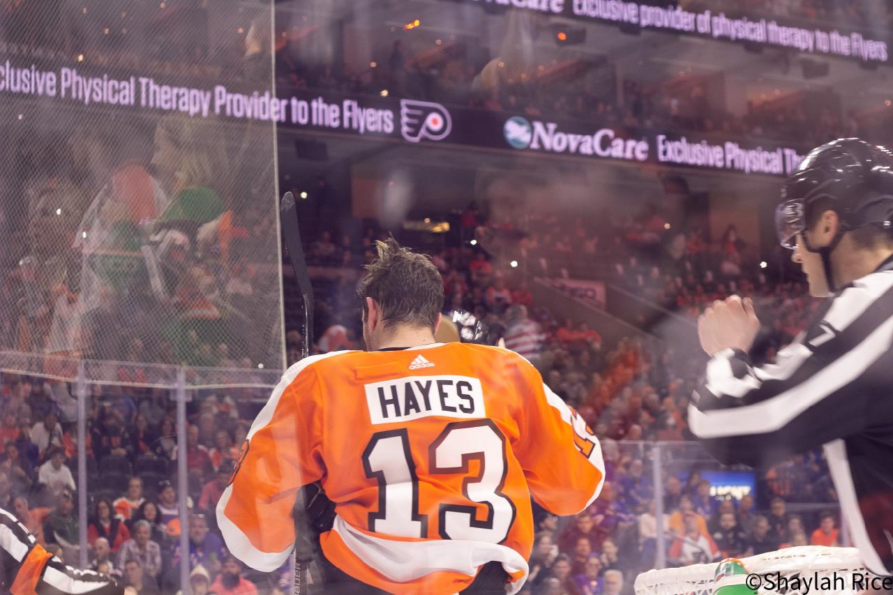 Kevin Hayes of the Philadelphia Flyers prepares for warm-ups in